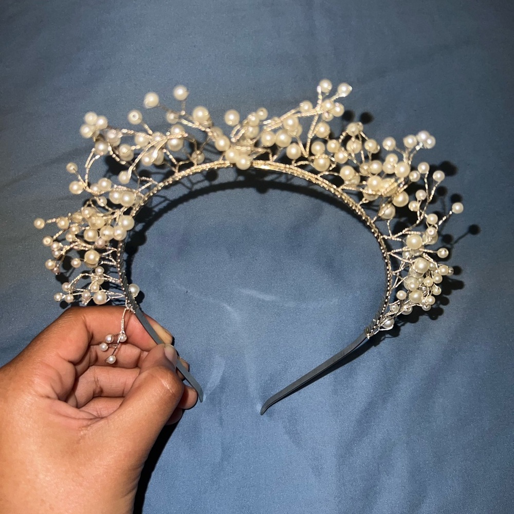 Elegant Pearl Headband